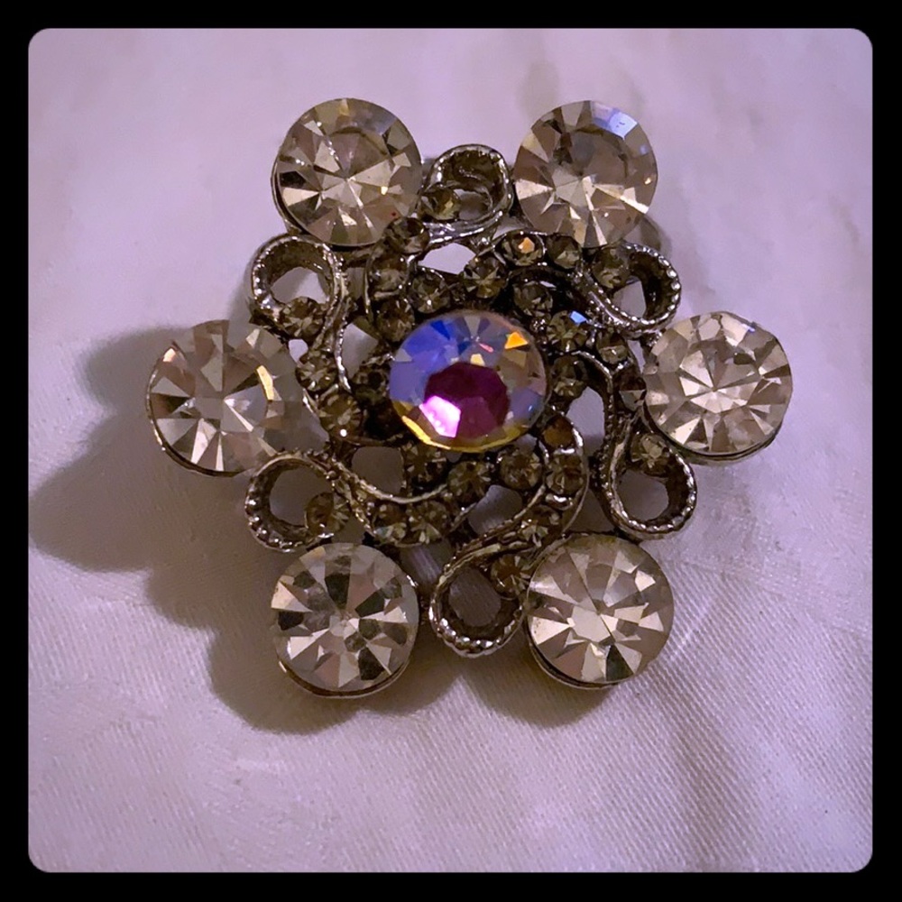 Silver ring with Crystal